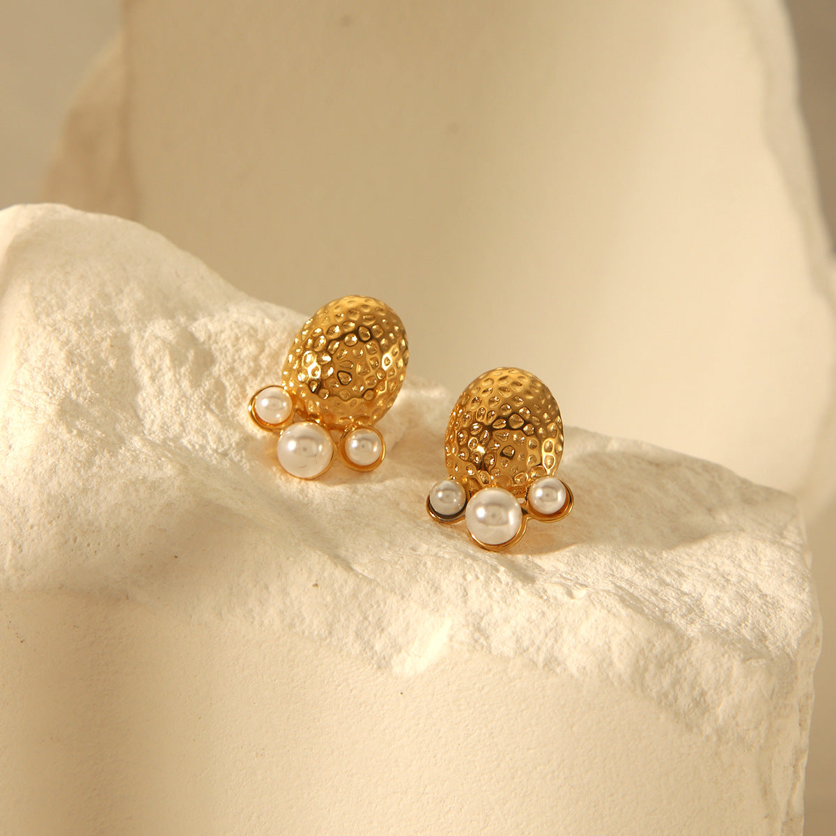 Fashion Ins Style 18K Gold Plated Hammered Stainless Steel Geometric Pearl Earrings for Women