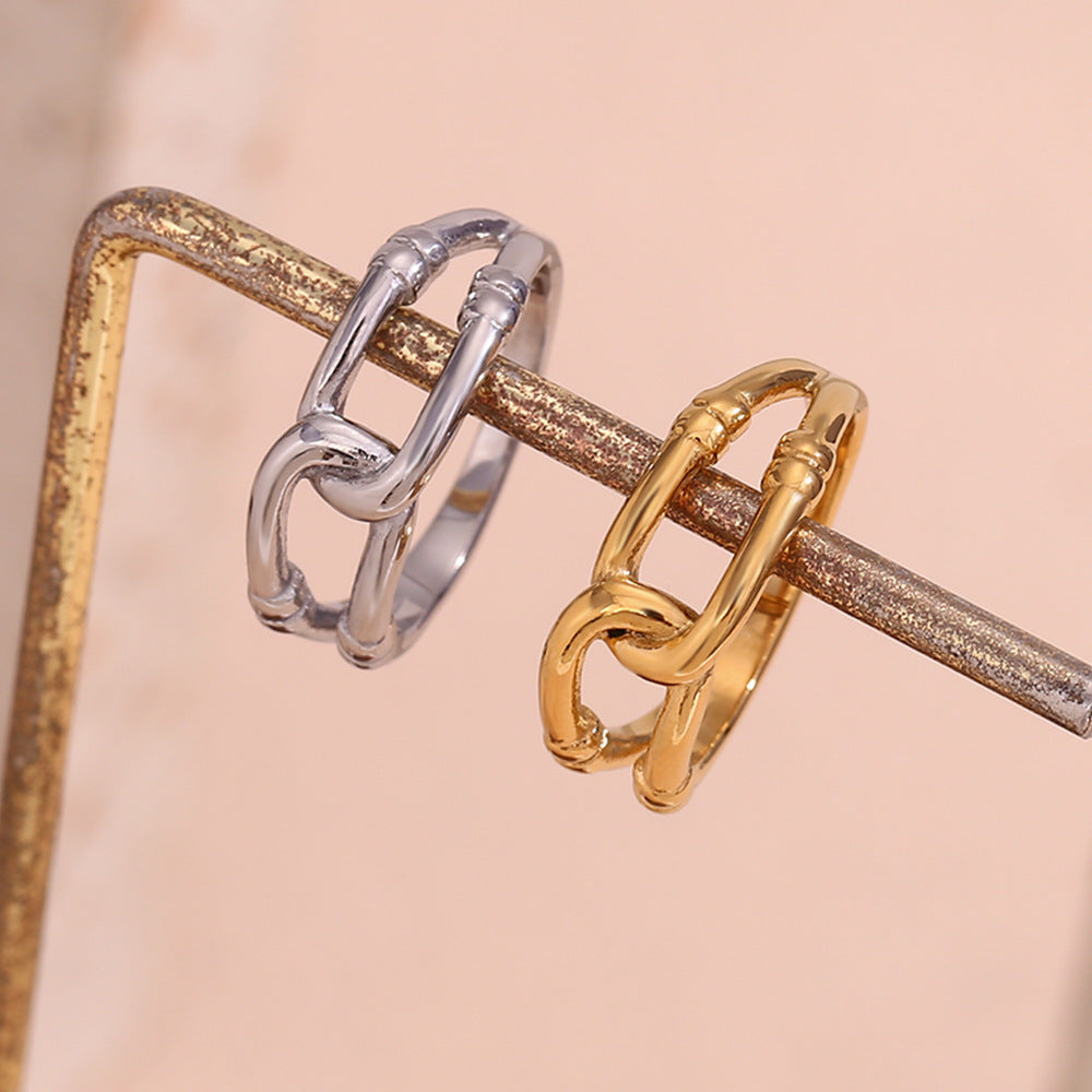 Anillo minimalista de acero inoxidable geométrico con baño de oro de 18 quilates, diseño trenzado hueco de doble capa para mujer