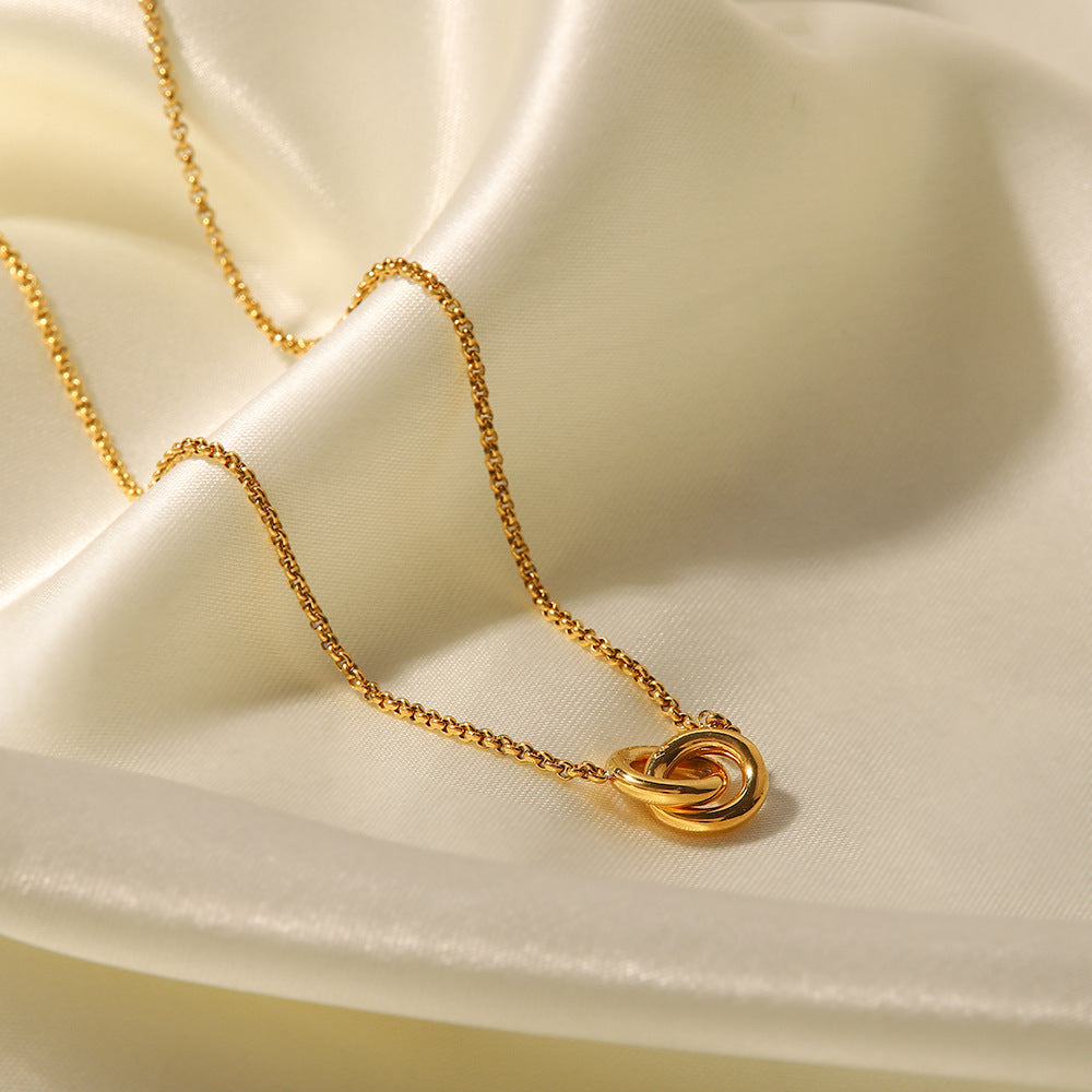 Collana con Pendente Cerchio Interbloccato Minimalista da Donna in Acciaio al Titanio Placcato Oro, Catena Delicata