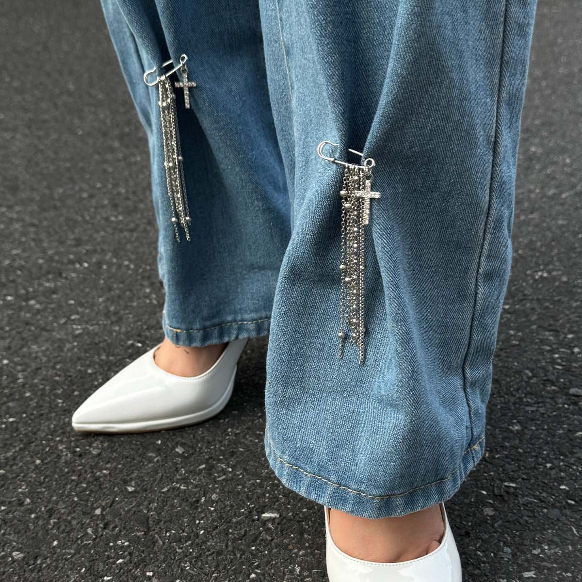 Spilla pendente a croce minimalista con nappa e catena regolabile da donna in lega placcata con design geometrico