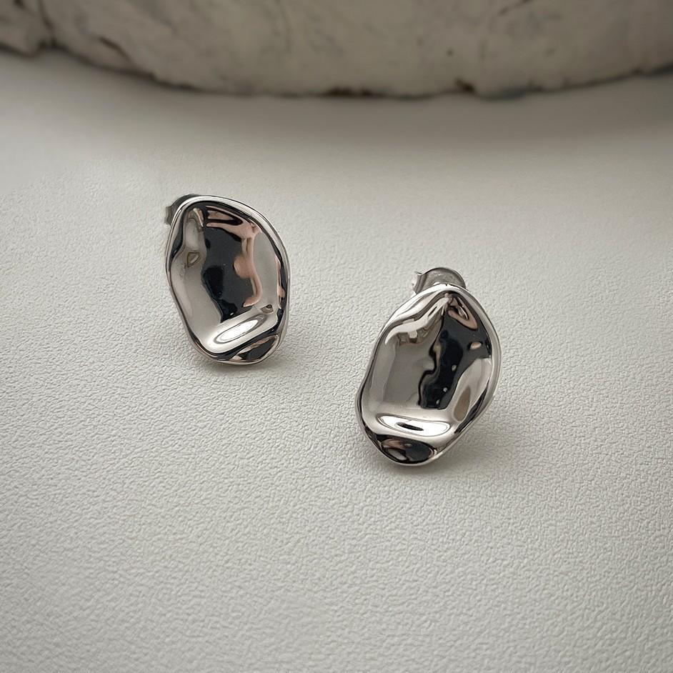 Minimalist Irregular Drop-Shaped 925 Sterling Silver Stud Earrings with Pearl Inlay and Geometric Edge Detail