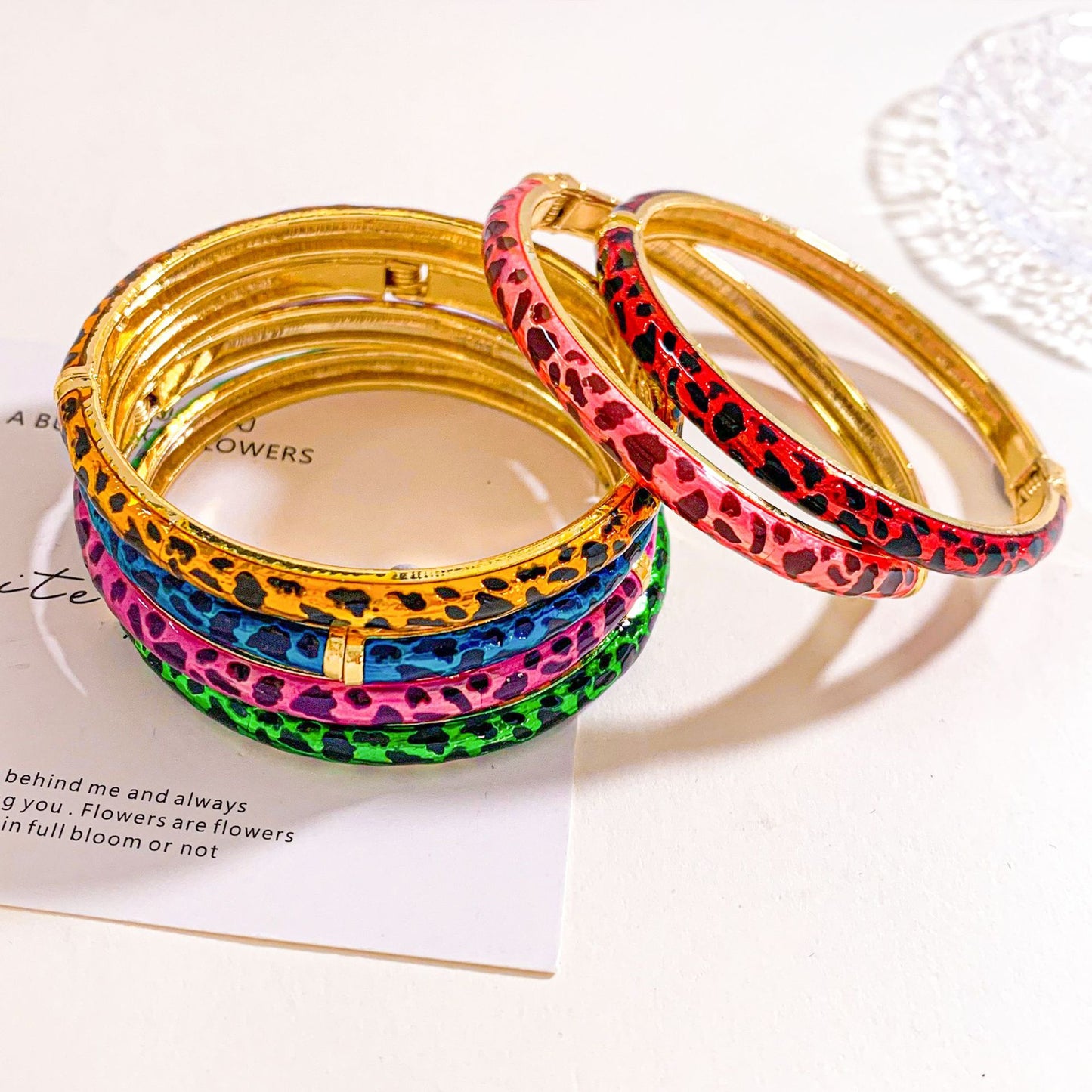 Minimalist Luxury Leopard Print Geometric Alloy Inlaid Rhinestone Open Cuff Bracelet