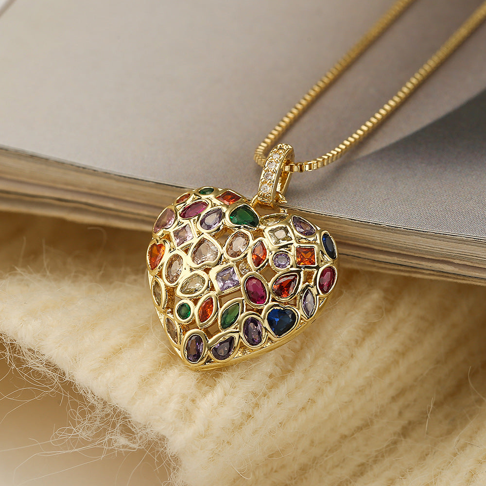 Minimalist Elegant Zircon Heart Pendant Necklace for Women with Copper Chain