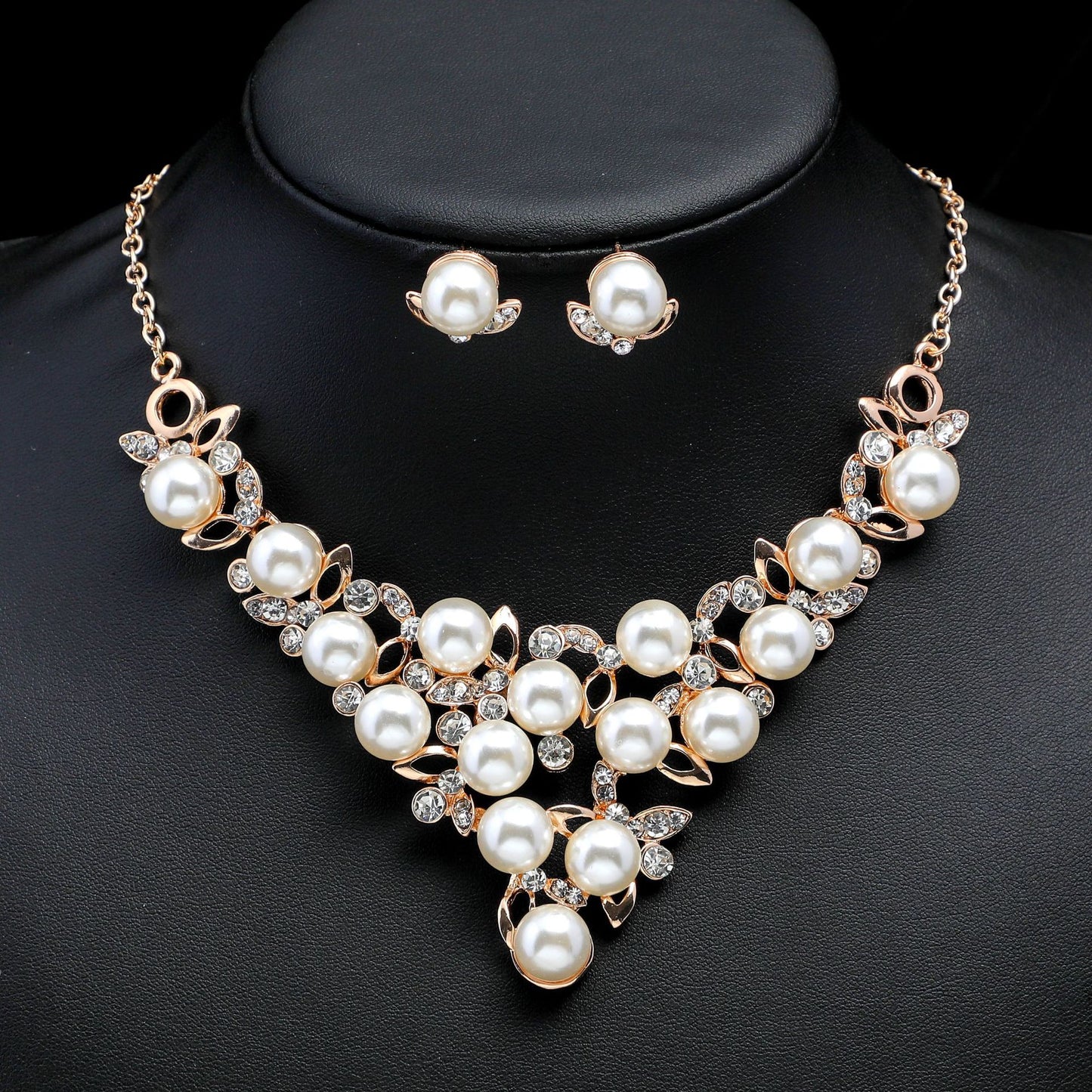Sweet Minimalist Pearl Necklace and Earrings Set for Women with Alloy Pendant, Plated Finish, O-Chain, Floral and Leaf Motifs