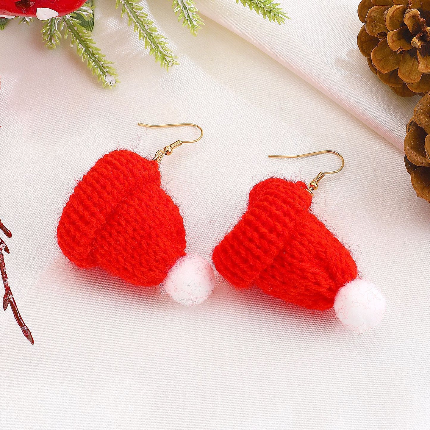 Pendientes de tela con forma geométrica, puños para las orejas de Papá Noel tejidos a mano para mujeres con detalles festivos de cascabeles