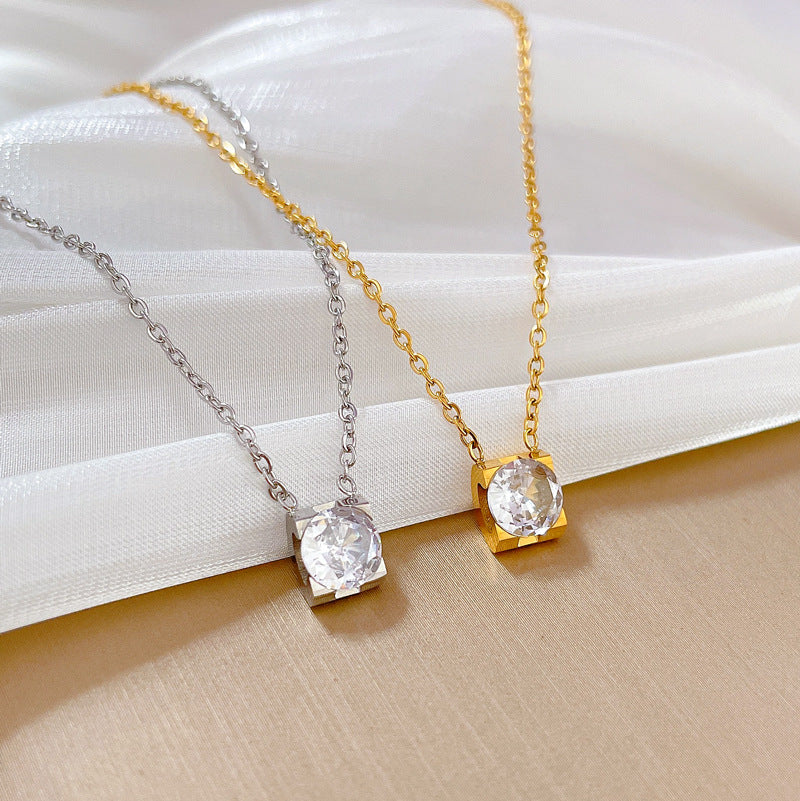 Collana Girocollo a Catena Minimalista Geometrica con Strass in Acciaio al Titanio