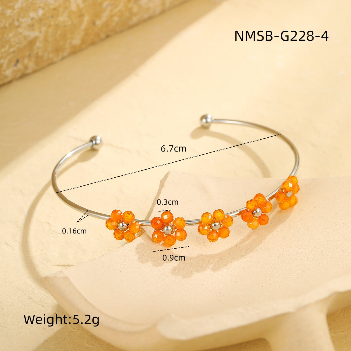 Bracciale da donna in acciaio inossidabile alla moda con motivi floreali, forma geometrica e finitura placcata