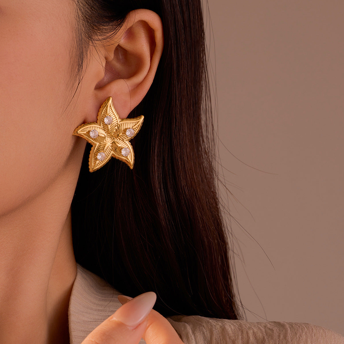 Pendientes de Acero Inoxidable con Forma Floral de Moda, Baño de Oro de 18K al Vacío y Incrustaciones de Circonita para Mujer