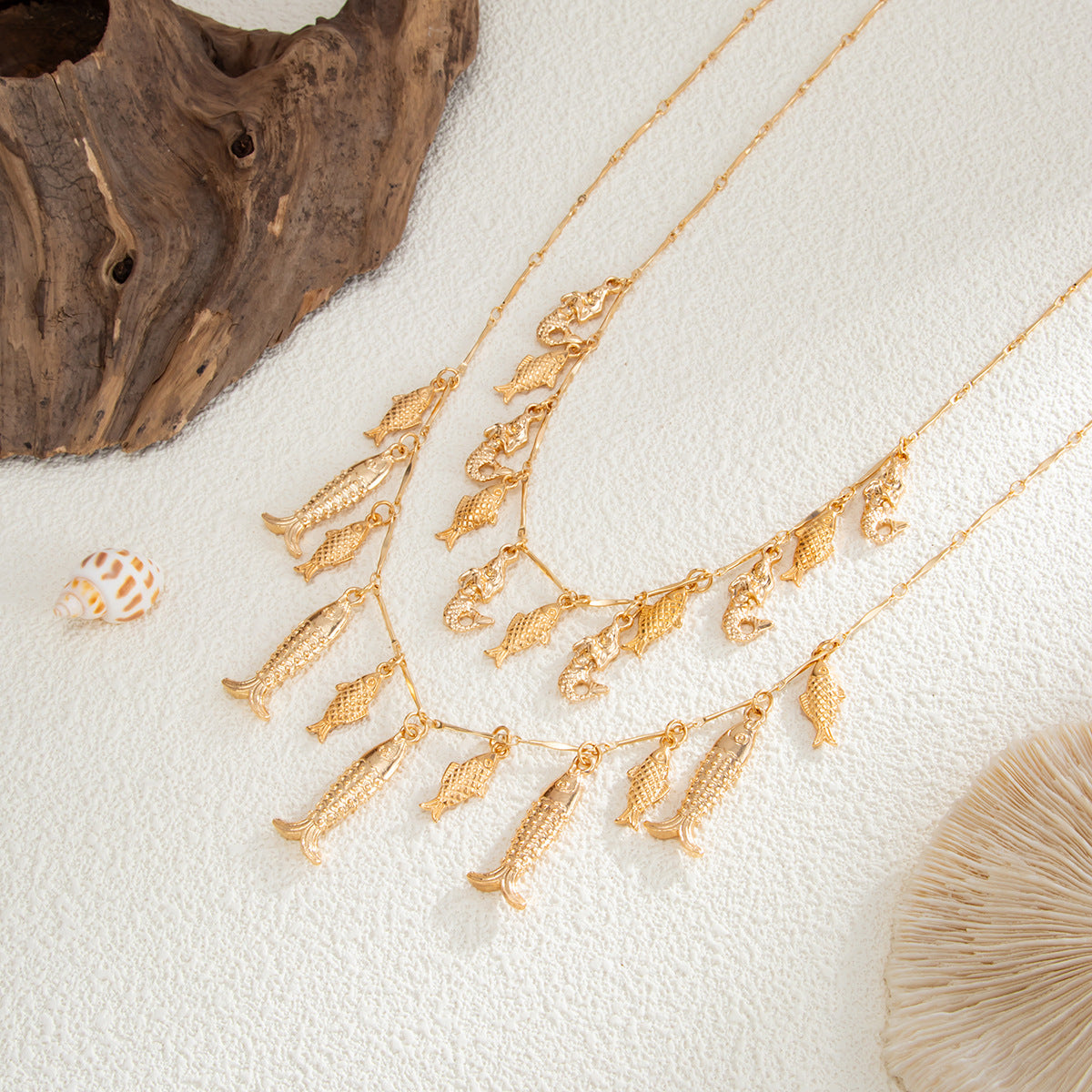 Sweet Plated Zinc Alloy Fish Pendant Necklace Layered Cable Chain for Women