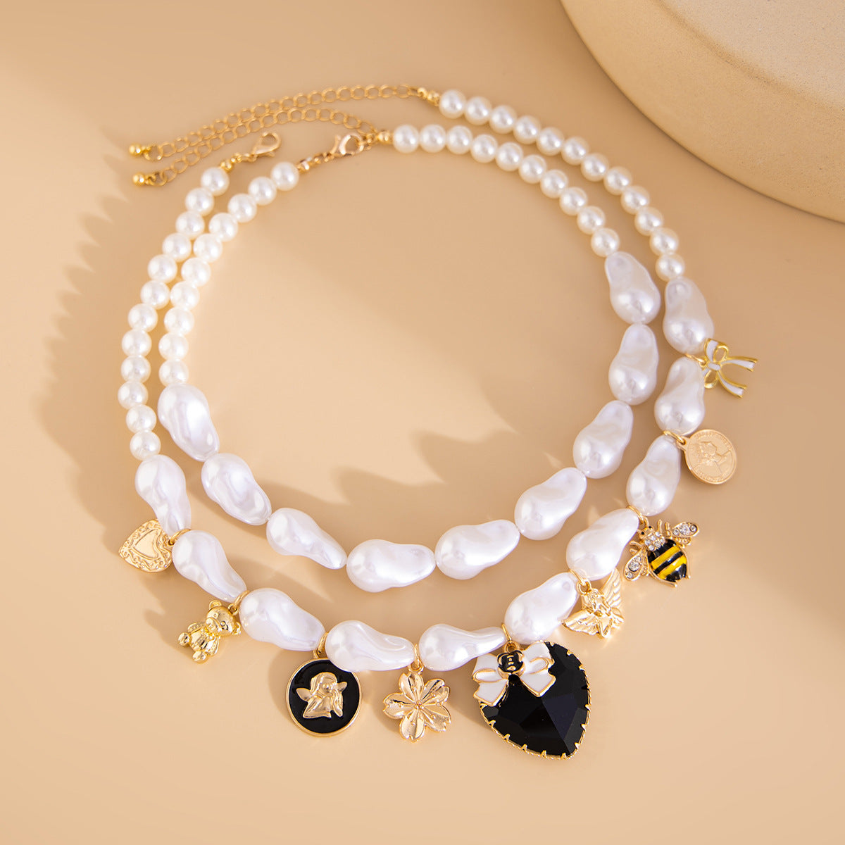 Vintage Baroque Pearl & Rhinestone Alloy Heart Butterfly Pendant Necklace for Women