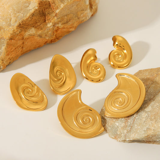Pendientes de acero inoxidable con baño de oro de 18 quilates en forma de espiral de concha marina, estilo minimalista, para mujer