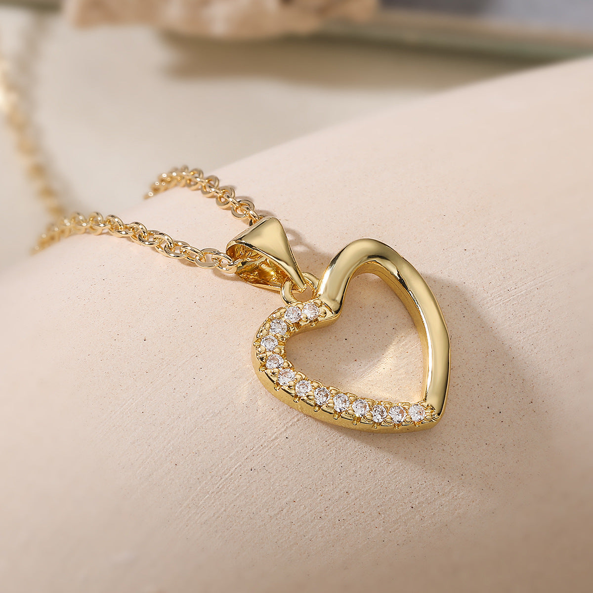 Minimalist 18K Gold Plated Brass Heart Cubic Zirconia Pendant Necklace for Women