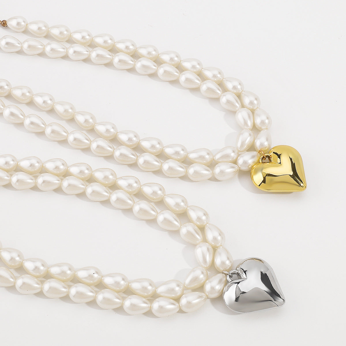 Collana con ciondolo a forma di cuore in perle artificiali, stile vintage francese, con finitura placcata per donna