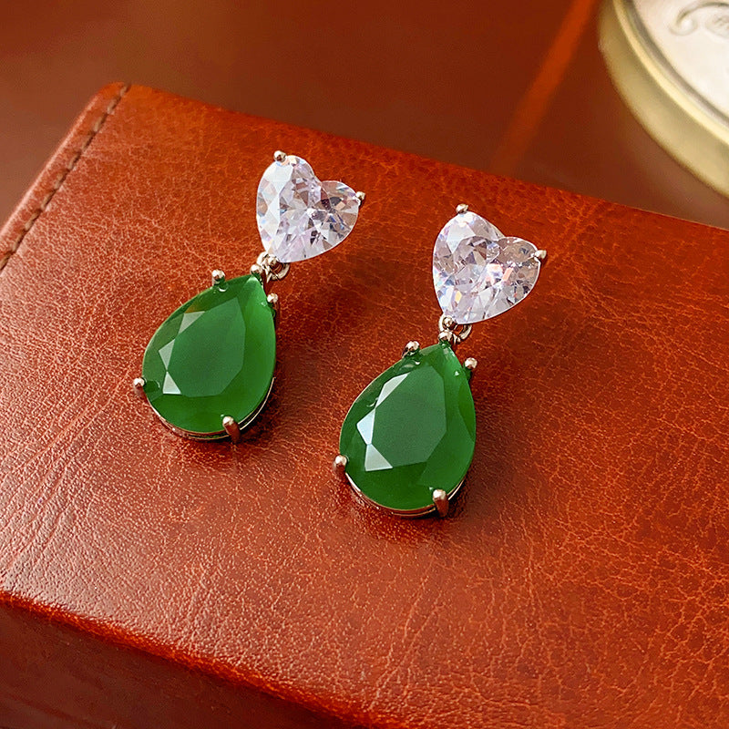 Orecchini a perno da donna con perle intarsiate e strass verdi a fantasia floreale vintage, con perni in acciaio inossidabile