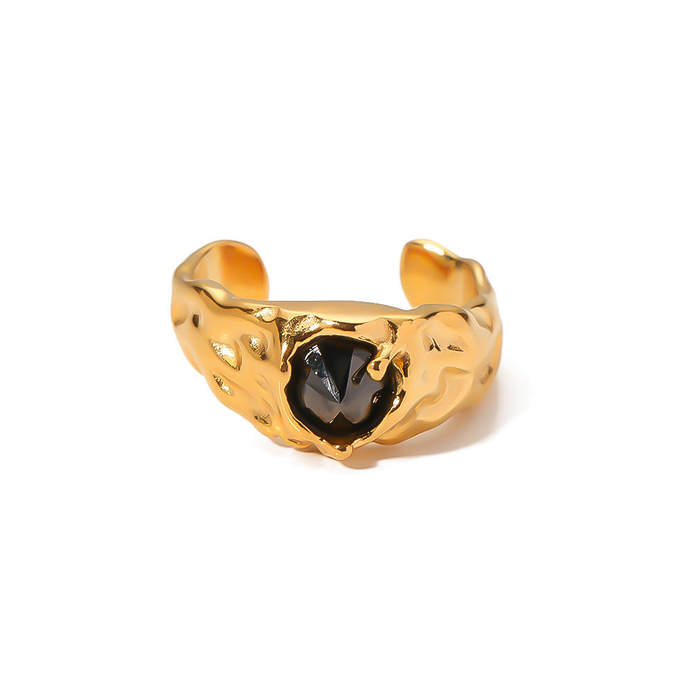 Anello da donna vintage minimalista geometrico in acciaio inossidabile con intarsio in zircone nero e finitura placcata sottovuoto in oro 18 carati