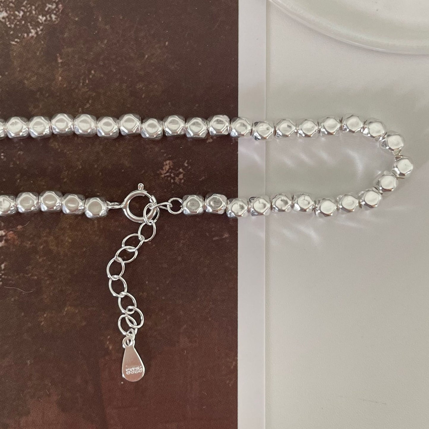 Pulsera de cuentas cuadradas geométricas de estilo natural en plata de ley S925 con acabado chapado