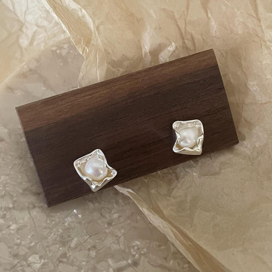 Minimalist Irregular Geometric Pearl Earrings in 925 Sterling Silver with Gold Plating for Women