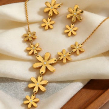 Set di collana e orecchini a forma di margherita in acciaio inossidabile placcato oro 18 carati da donna, stile minimalista