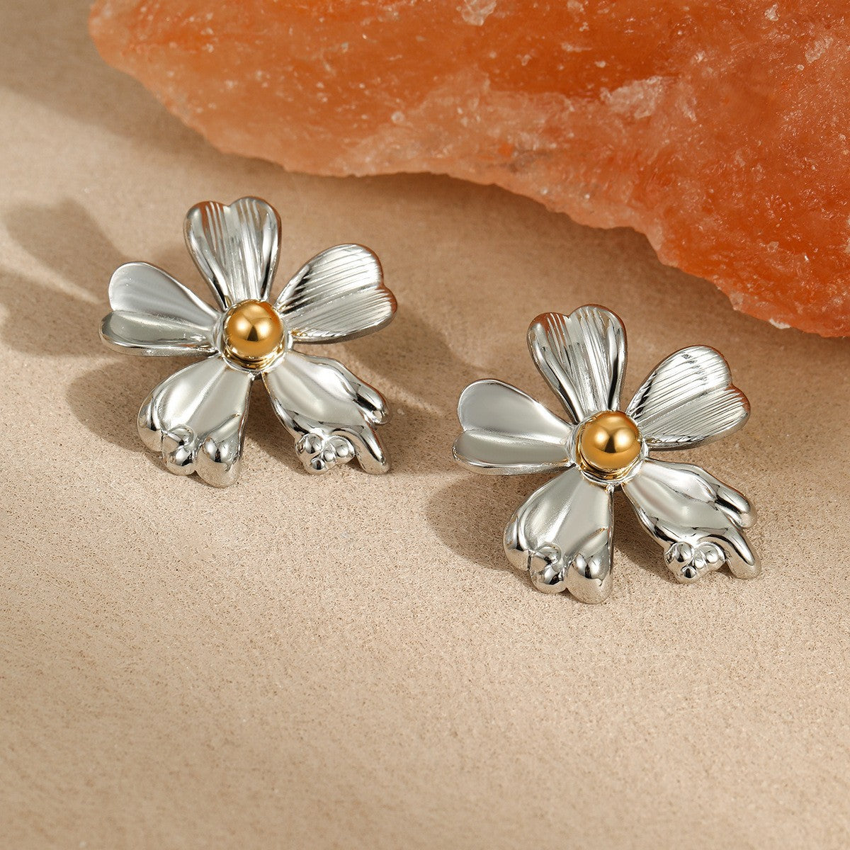Orecchini alla moda in acciaio inossidabile a forma di fiore e foglia placcati in oro 18 carati da donna