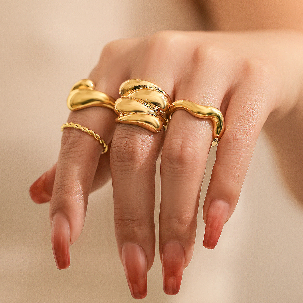 Minimalist Geometric Curved Knuckle Ring Set with Asymmetrical Design in Alloy with Plated Finish for Women
