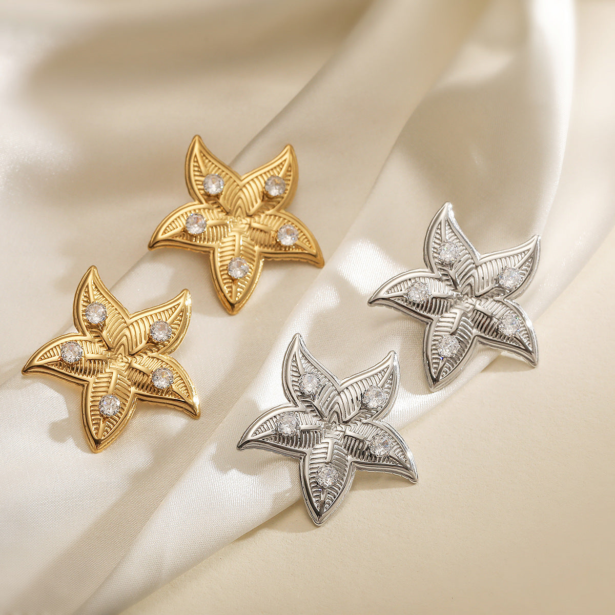 Orecchini a perno da donna a stella in acciaio inossidabile dorato con zirconia in stile geometrico vintage