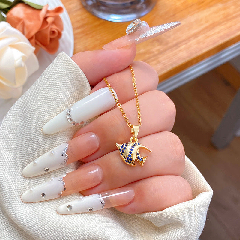 Elegant Minimalist Micro-Paved Cubic Zirconia Heart Geometric Titanium Steel Necklace with Brass Pendant