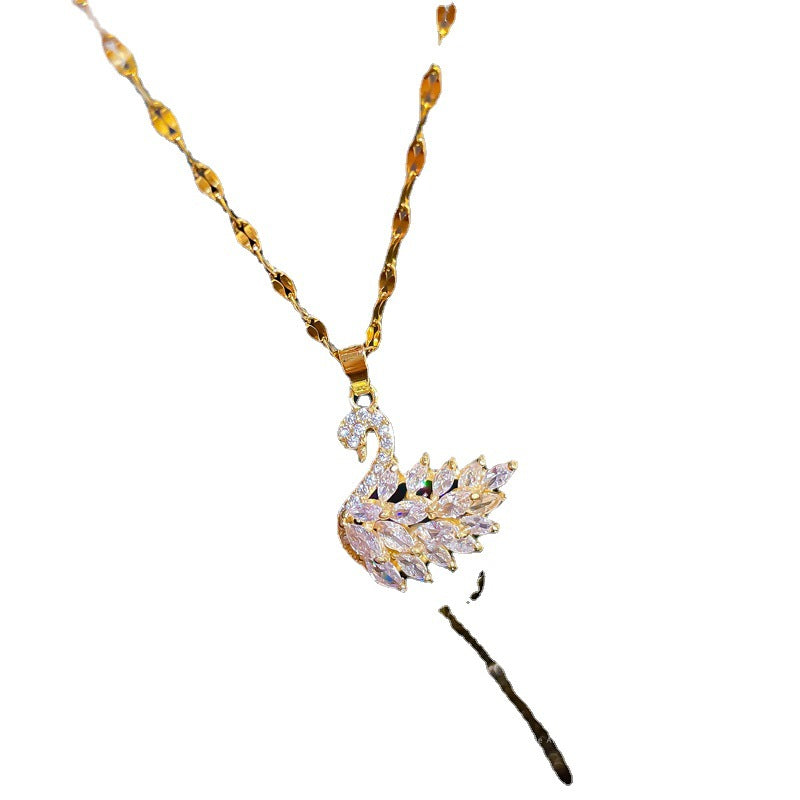 Collar de titanio minimalista con colgante geométrico de cisne para mujer con incrustaciones de diamantes de imitación