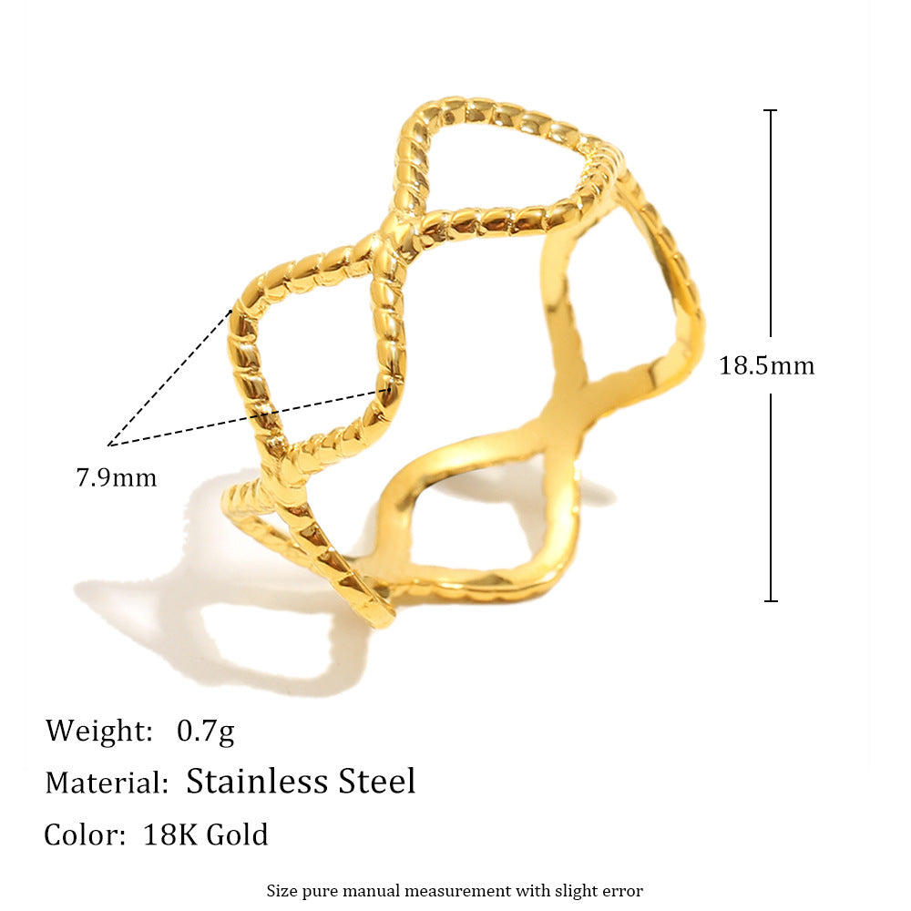 Anello da donna minimalista a onda retrò a forma di diamante in acciaio inossidabile con placcatura in oro 18 carati
