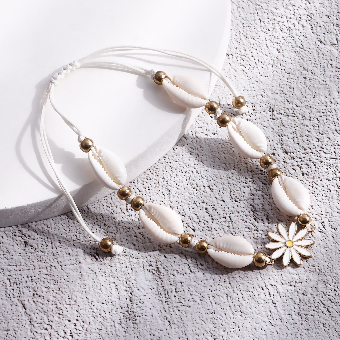 Bohemian-Inspired Adjustable Shell Anklet with Enamel Floral Design for Women