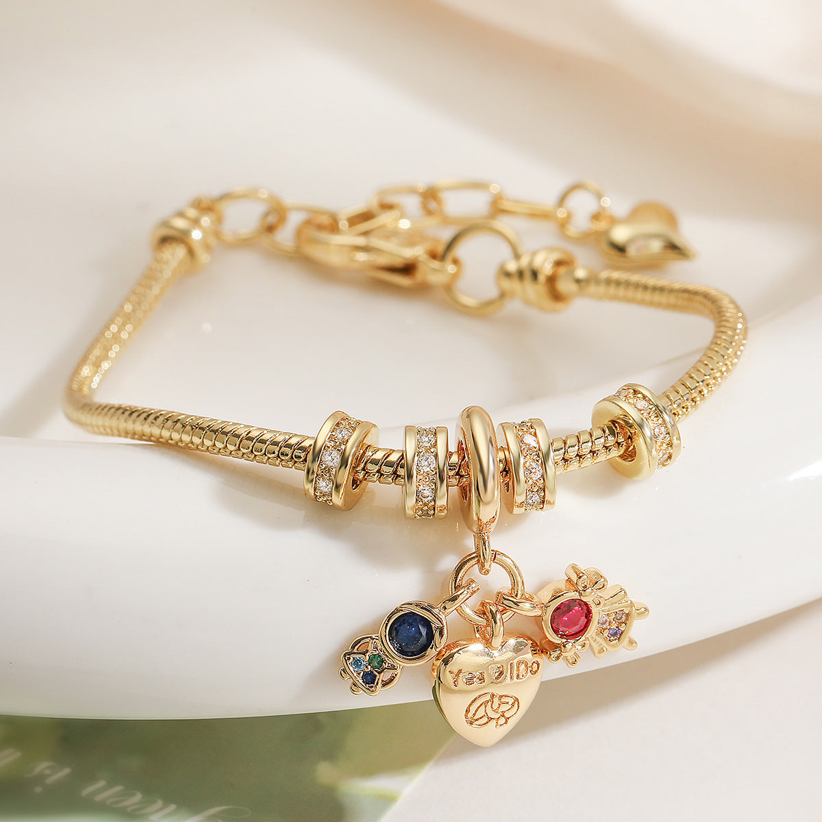 Geometric Fashion-Commuter Copper Bracelet with 18K Gold Plating and Zircon Inlay for Women