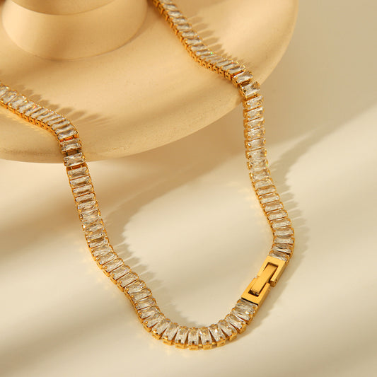 Collar con colgante de circonita con forma geométrica minimalista de acero de titanio con incrustaciones de diamantes de imitación para mujer