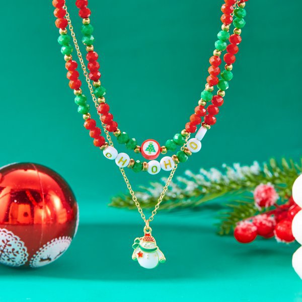 Collar de cuentas de arcilla polimérica con temática navideña con copo de nieve y colgante de Papá Noel de forma geométrica, gargantilla de cadena en O de aleación y electrochapada para mujer