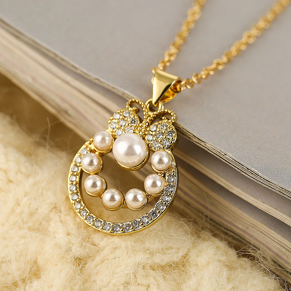 Butterfly-Shaped Copper Pendant Necklace for Women with Zircon and Pearl Accents, Minimalist Fashionable Clavicle Chain