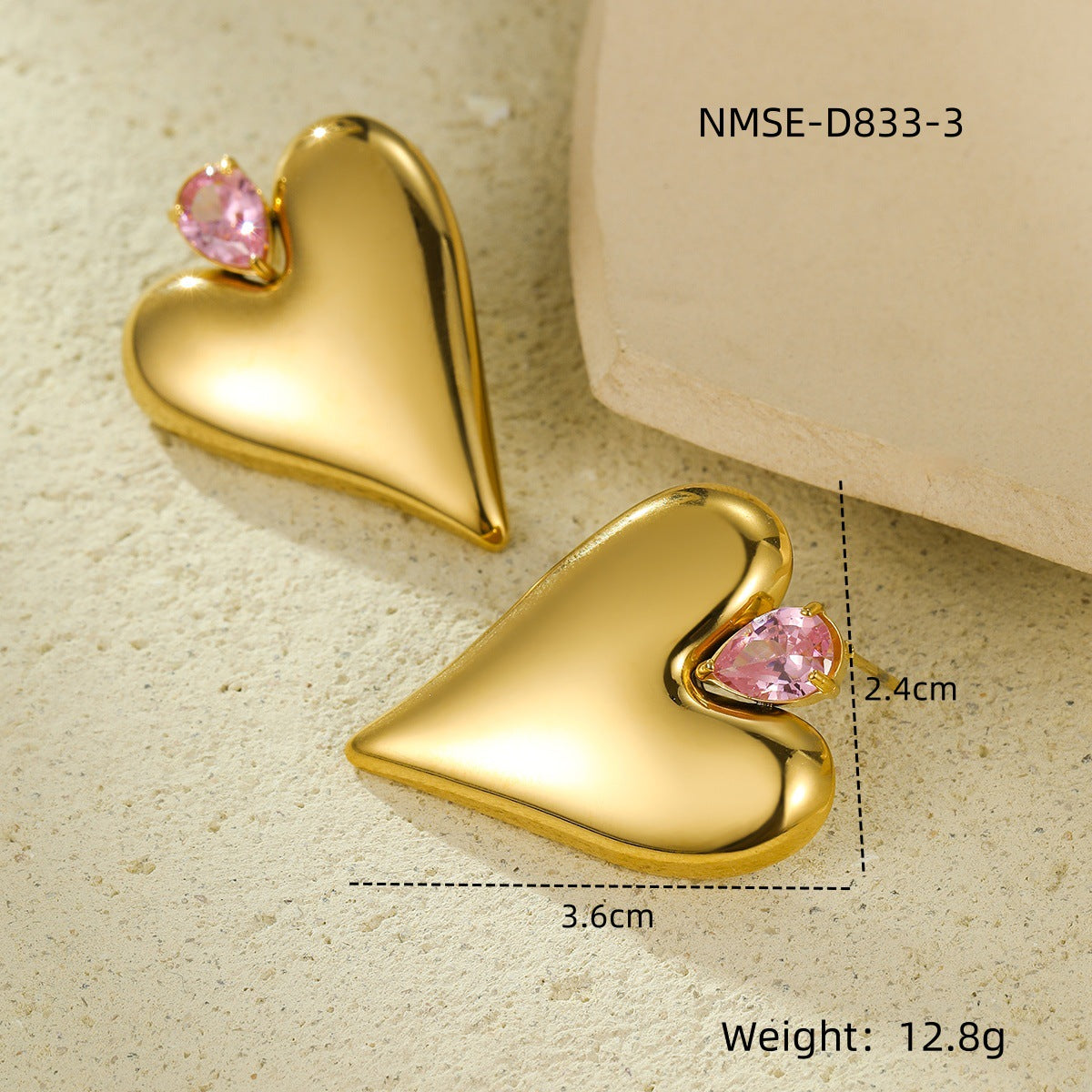 Orecchini a perno minimalisti a forma di cuore in acciaio al titanio con intarsio di zirconi per donna