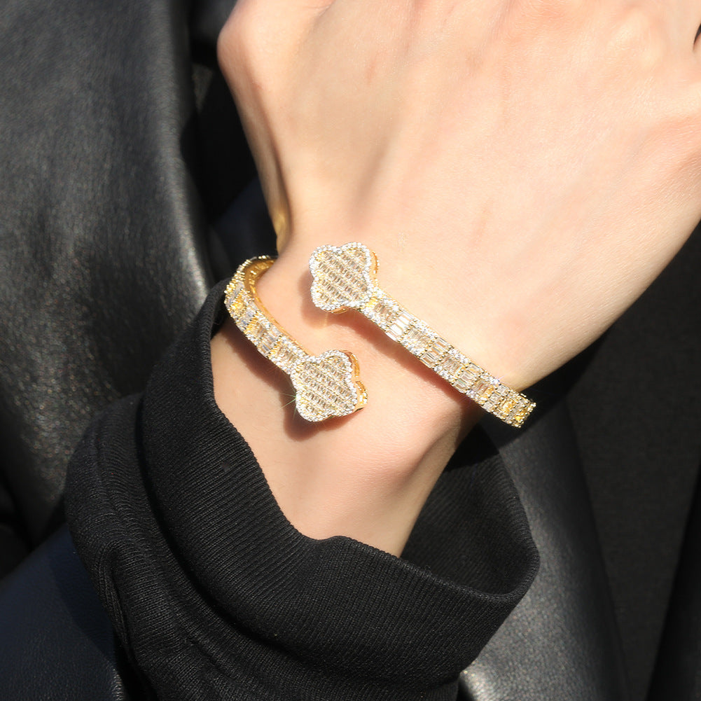 Hip-hop Brass Inlaid Cubic Zirconia Floral Bracelet Fashion Accessory