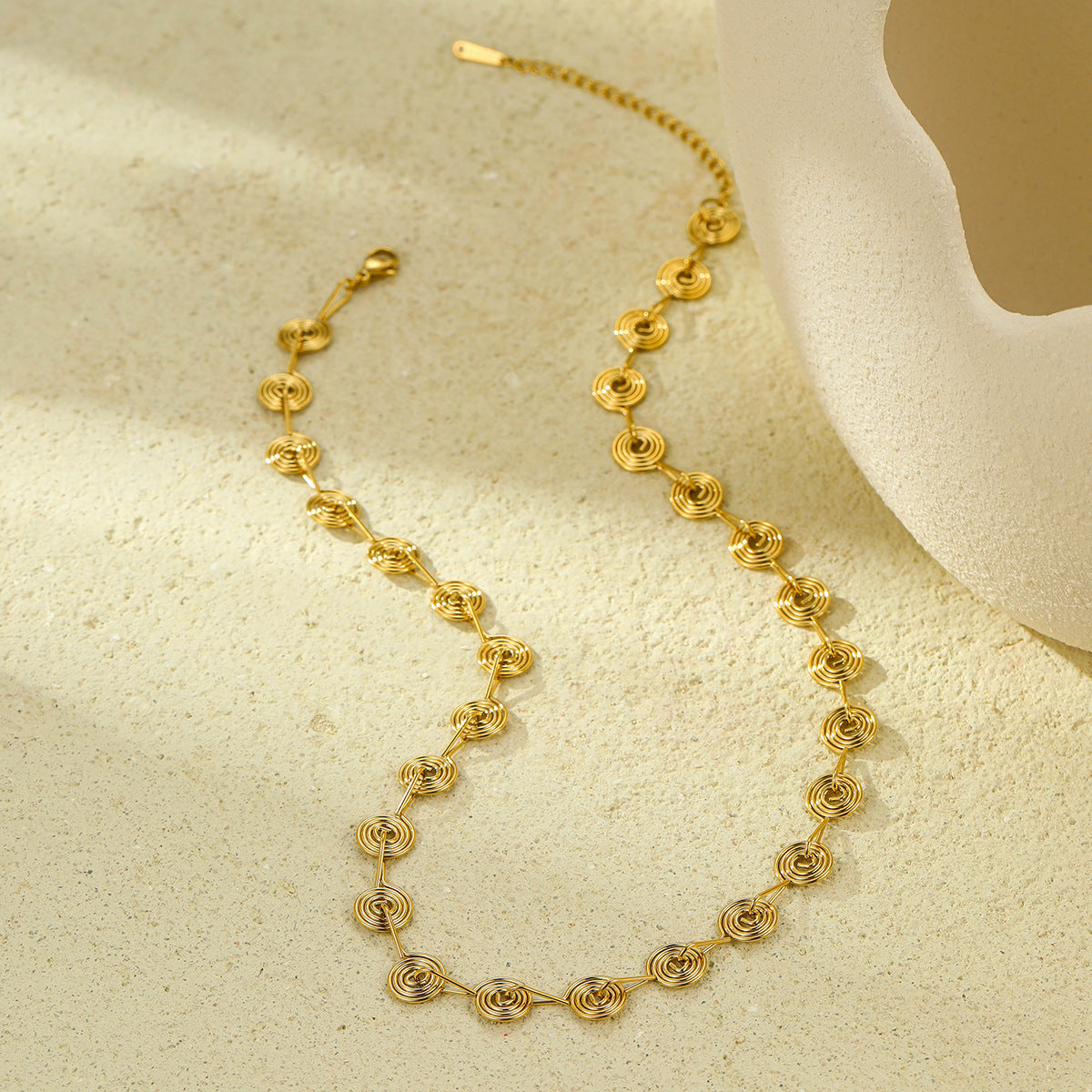 Collana a Spirale Geometrica in Acciaio Inossidabile con Finitura Placcata da Donna, Gioielli Minimalisti alla Moda da Ufficio