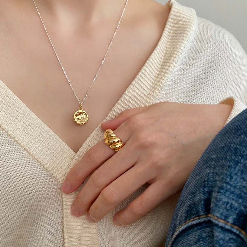 Minimalist Geometric Saturn Pendant Necklace in 925 Sterling Silver