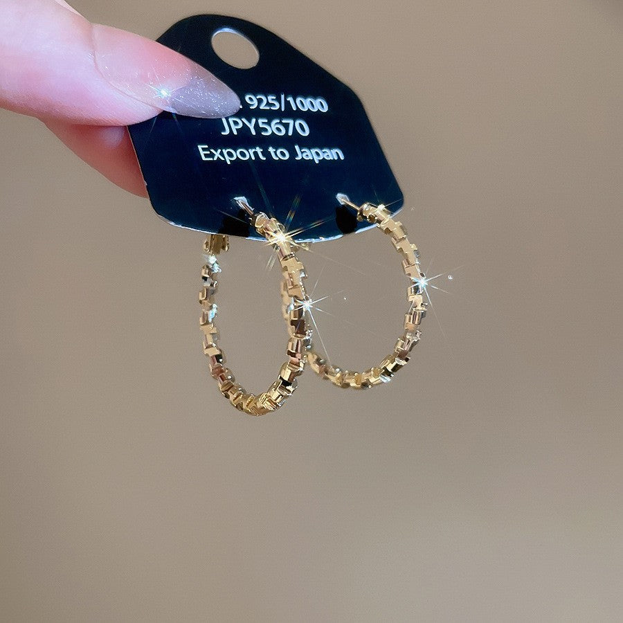 Eleganti orecchini a cerchio geometrici da donna in lega di zinco con finitura galvanica