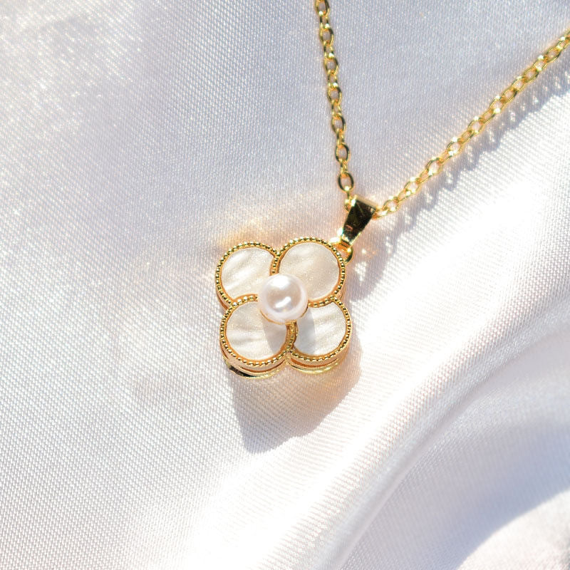 Elegant Rotating Sand Shell Clover Necklace for Women in Titanium Steel with O-Chain Minimalist Luxury Style
