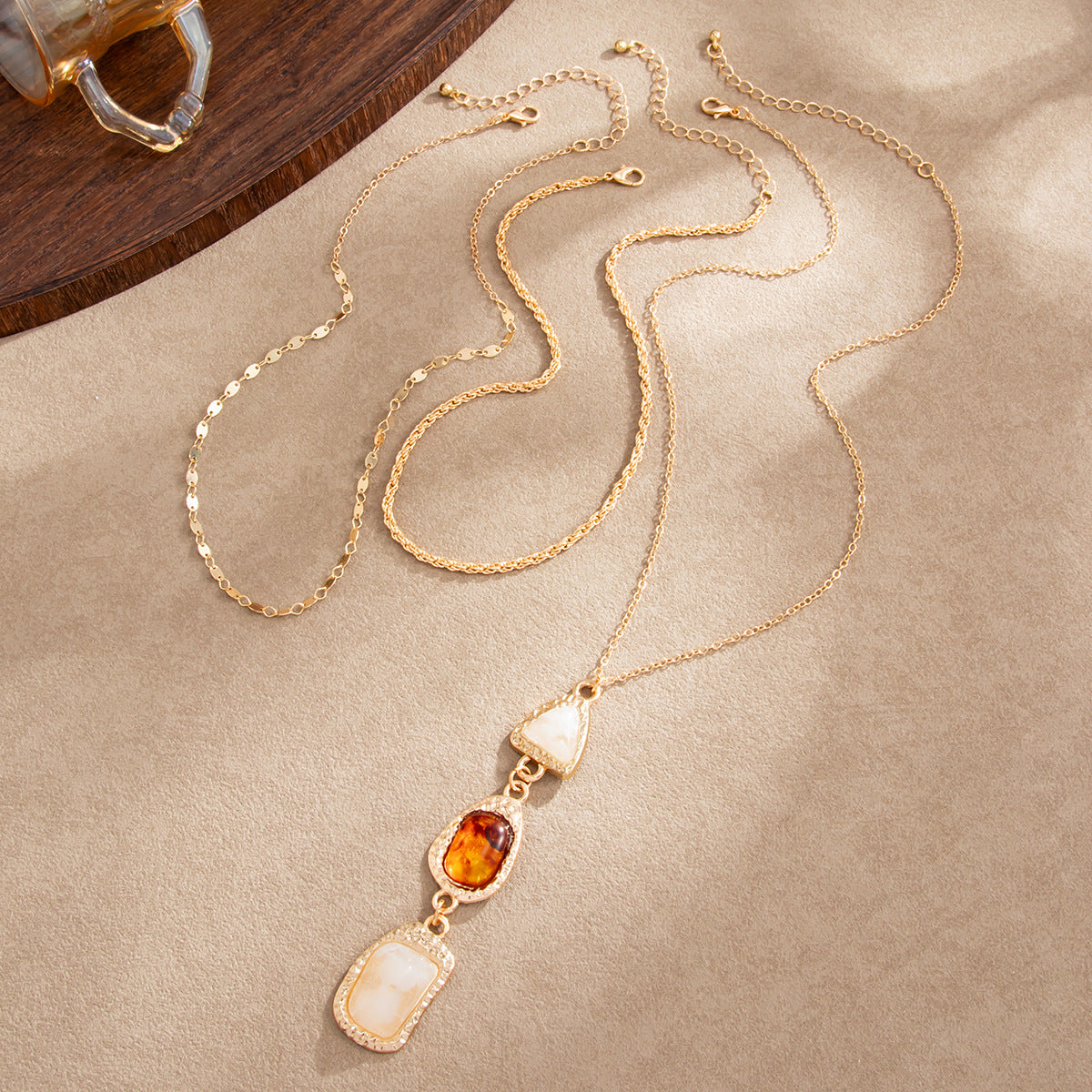 Elegant Geometric Square Resin Gemstone Pendant Necklace Plated Alloy Layered Cable Chain for Women