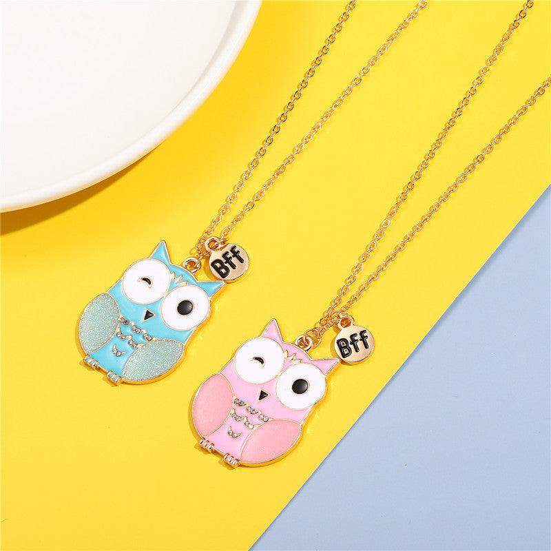 Collar con colgante de búho de dibujos animados para niños, de aleación con acabado de esmalte, cadena cruzada ajustable en forma de corazón, tono oro rosa, joyas de amistad para mejores amigos