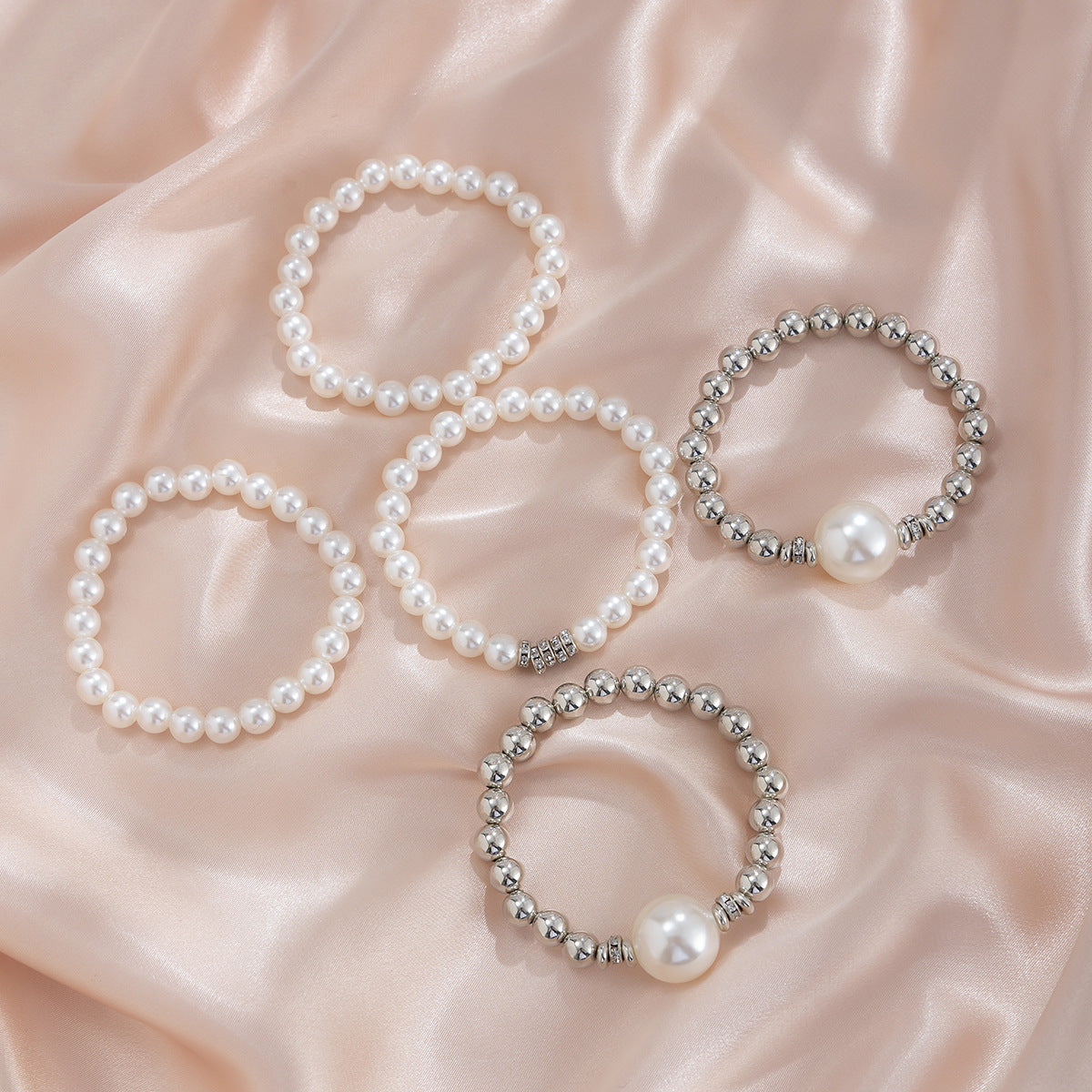 Set di braccialetti da donna con perle geometriche esagerate e finitura placcata