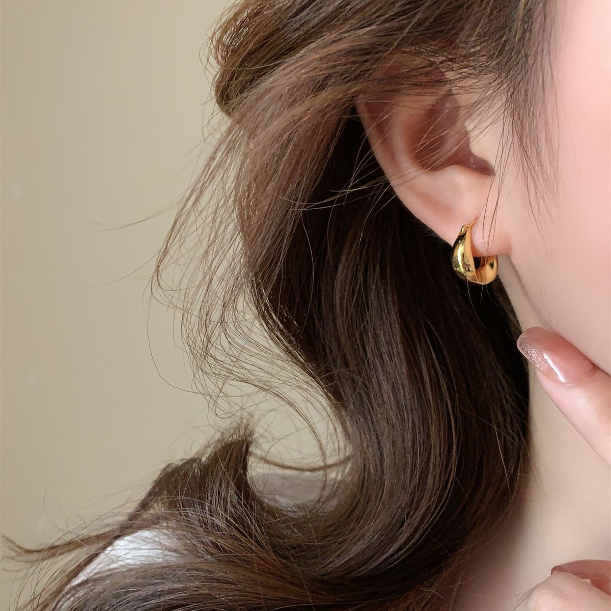 Minimalist Sweet Geometric Round Plated Brass Hoop Earrings for Women