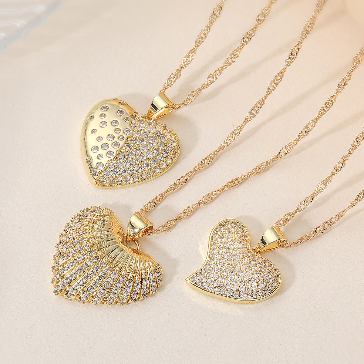 Minimalist Elegant Heart Geometric Brass Necklace with Cubic Zirconia for Women
