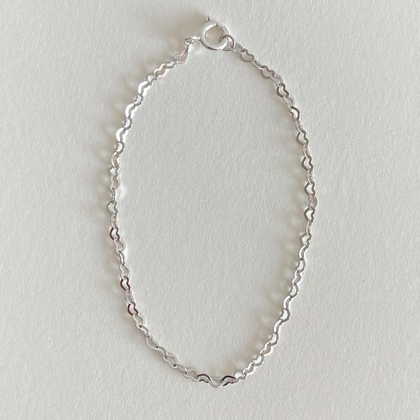 Pulsera Trenzada Minimalista de Plata de Ley 925 con Diseño Geométrico de Líneas Finas en Forma de Corazón