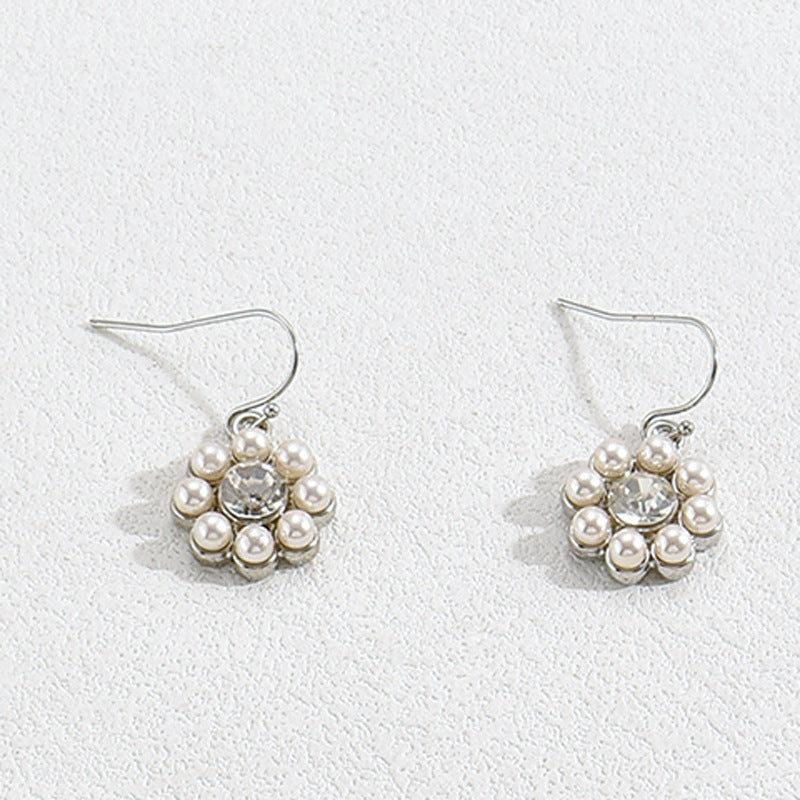 European Style Floral Pendant Necklace and Stud Earrings Set with Zircon Inlay in Alloy Metal