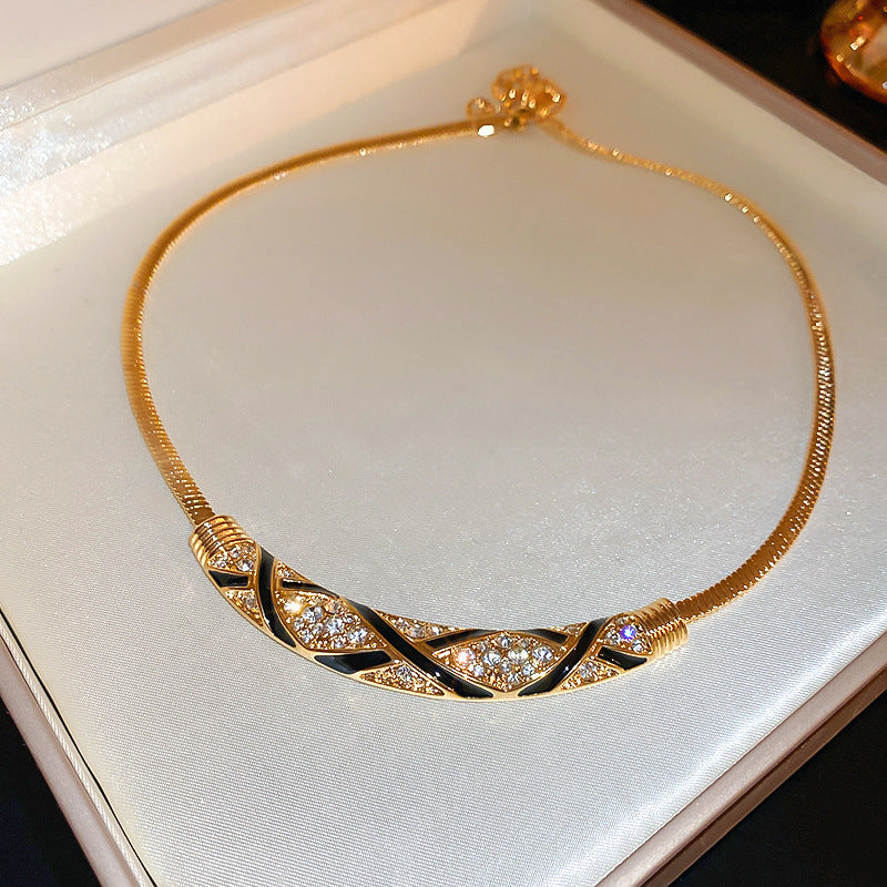 Set collana e orecchini geometrici da donna in stile vintage in lega con finitura smaltata