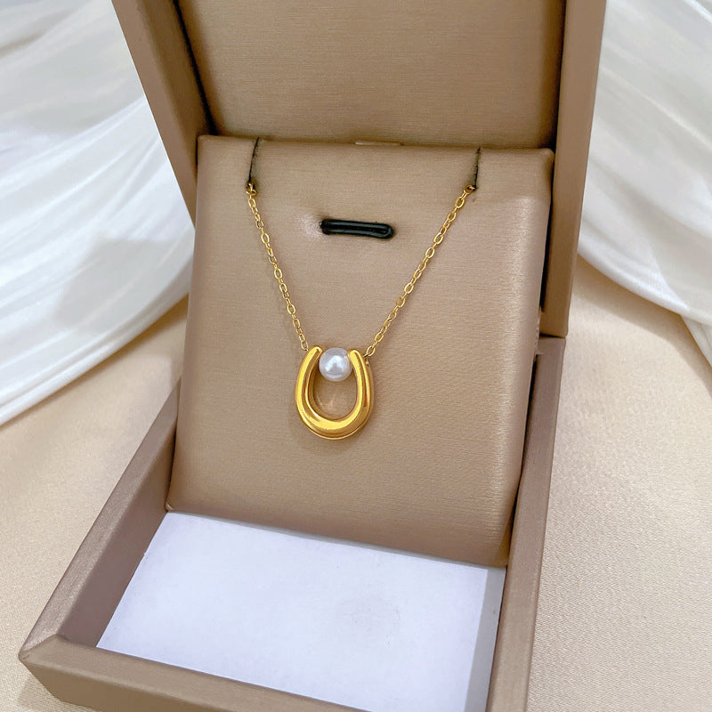 Minimalist U-Shaped Titanium Steel Necklace for Women and Men with Geometric Design and Gold Plating Finish