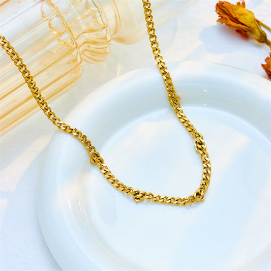 Collana con Ciondolo a Cuore Minimalista Tono Freddo in Acciaio al Titanio con Intarsio di Strass e Catena Spessa