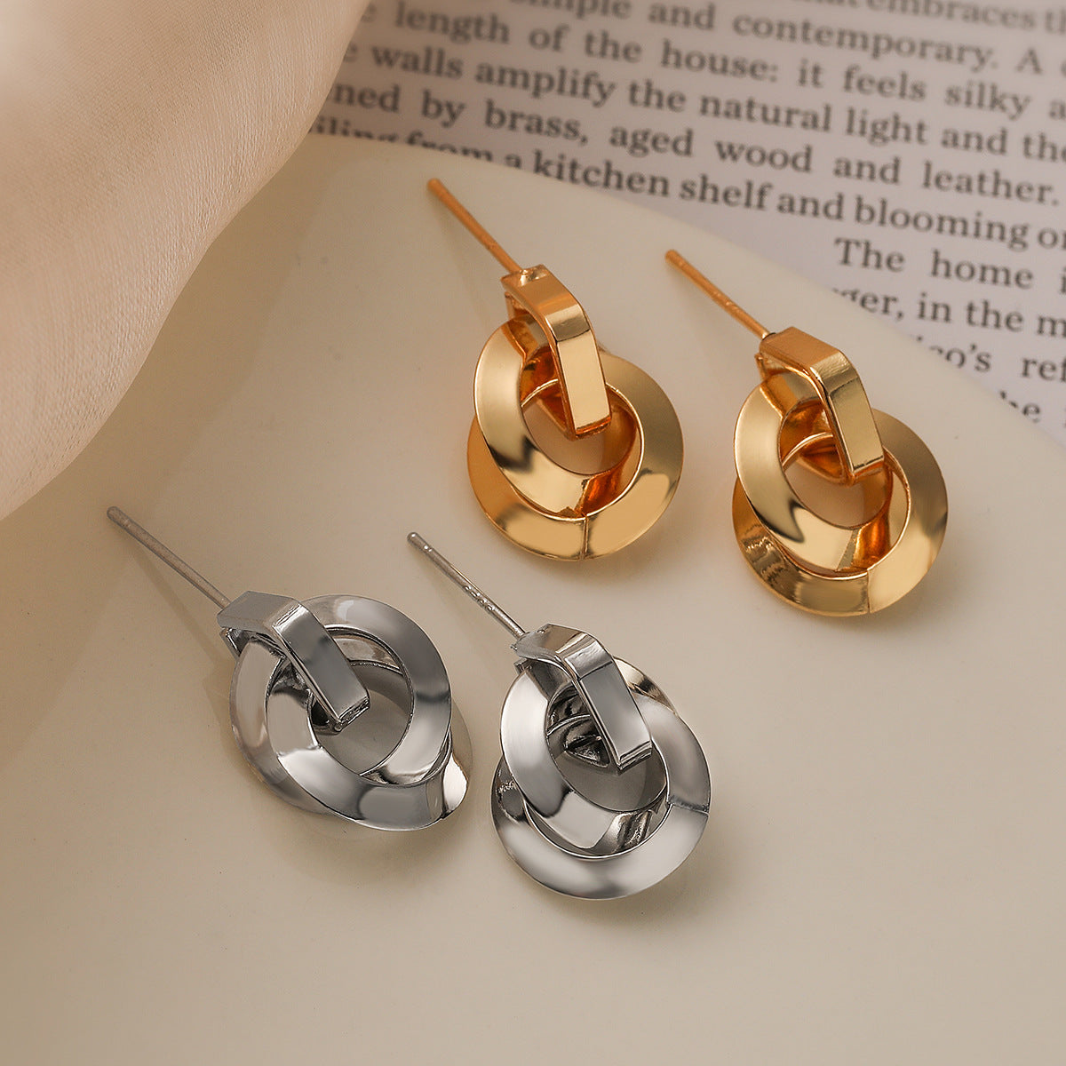 Minimalist Geometric Copper Gold-Plated Hoop Earrings for Women with Irregular Shape Design